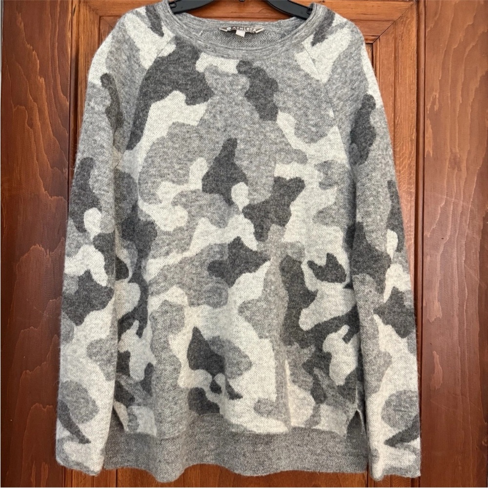 Athleta Undercover Camo Sweater Alpaca Merino Wool Pullover Womens Size Small